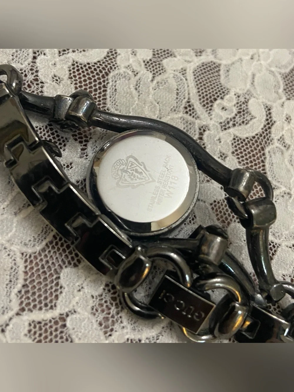 Gucci W118 Water Resistant Silver-Black Quartz Lady Watch